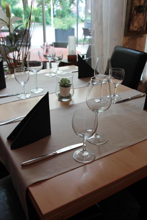 Отель Restaurant Fischbeck'S Grossenkneten Экстерьер фото