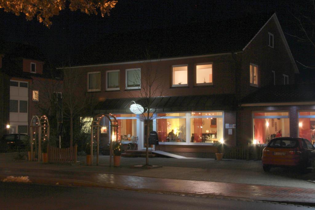 Отель Restaurant Fischbeck'S Grossenkneten Экстерьер фото